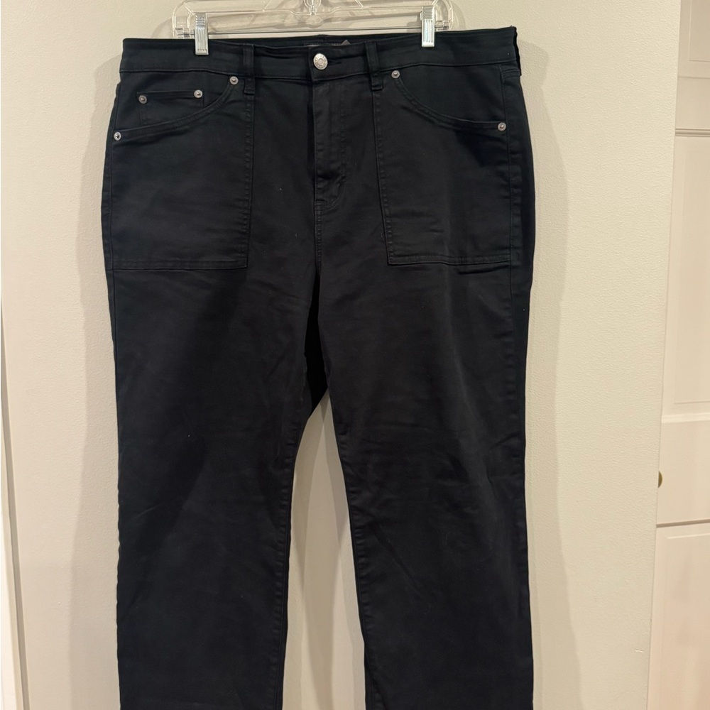 Torrid Black jeans summer weight plus size 16 Shortt Button Top